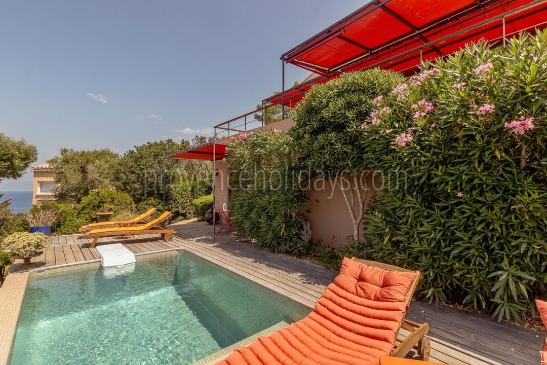29 - Intieme villa in Hyères: Villa: Pool