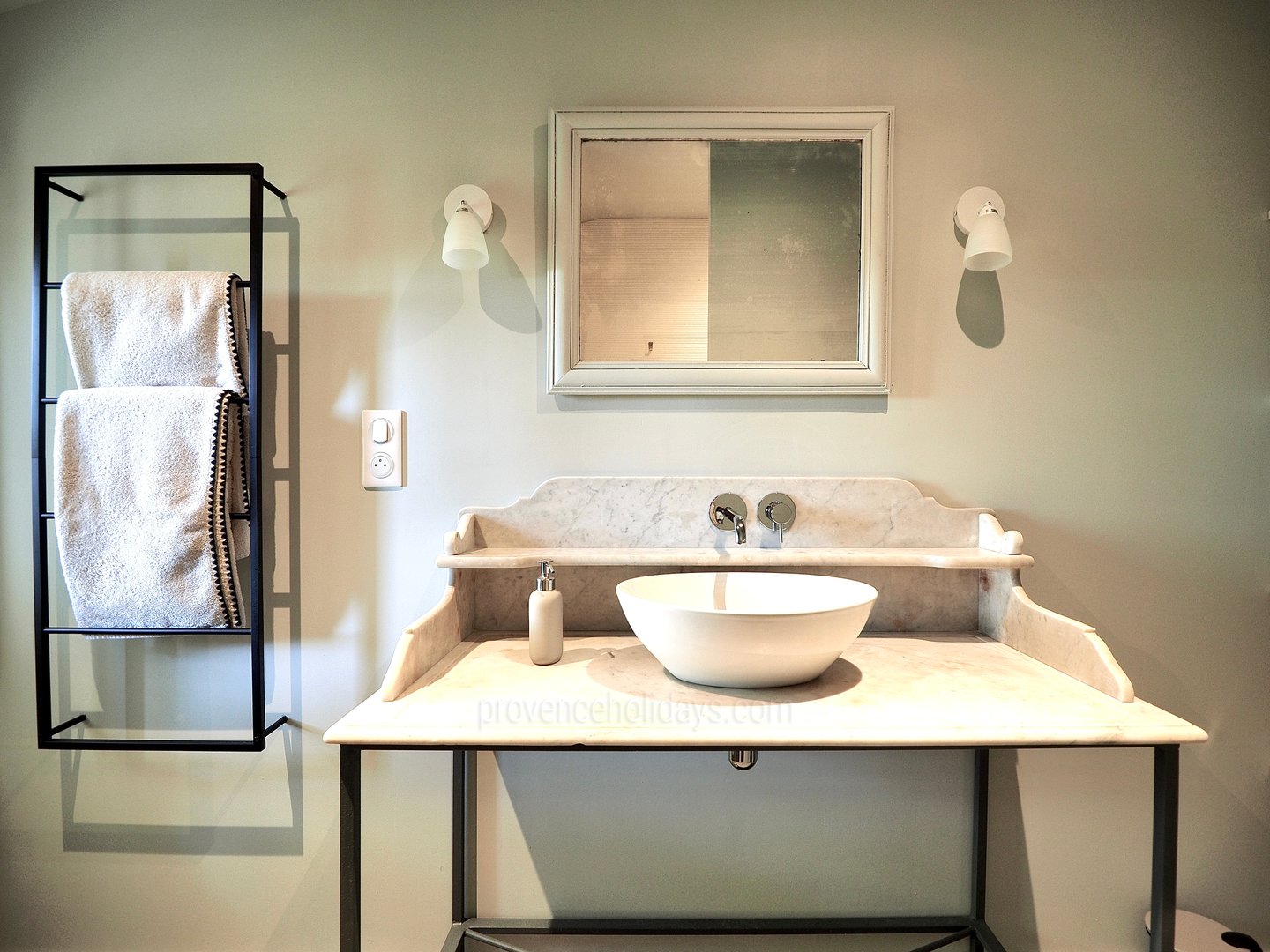 80 - Grand Mas de Cairanne: Villa: Bathroom