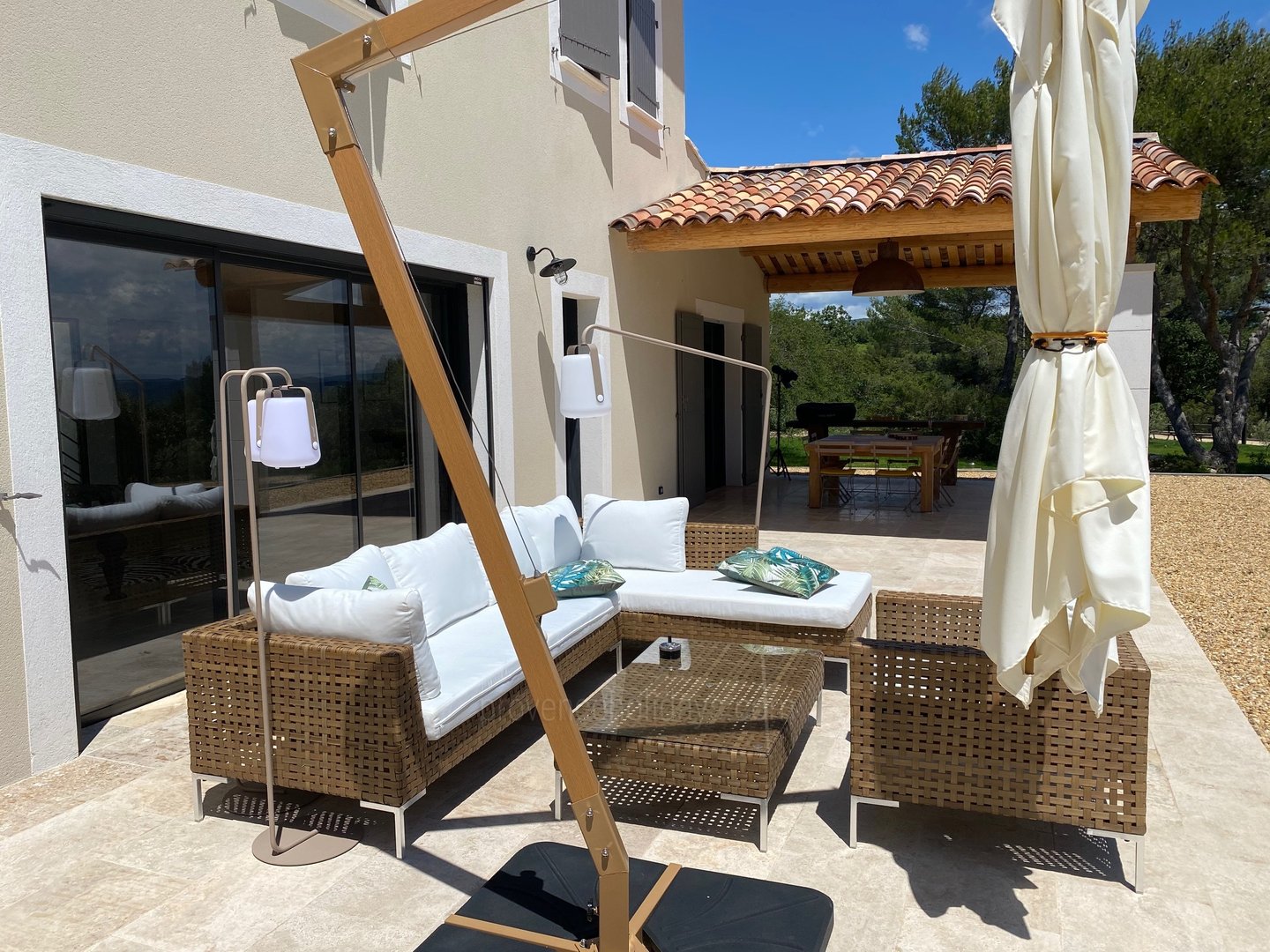 10 - Maison Poulinas: Villa: Exterior