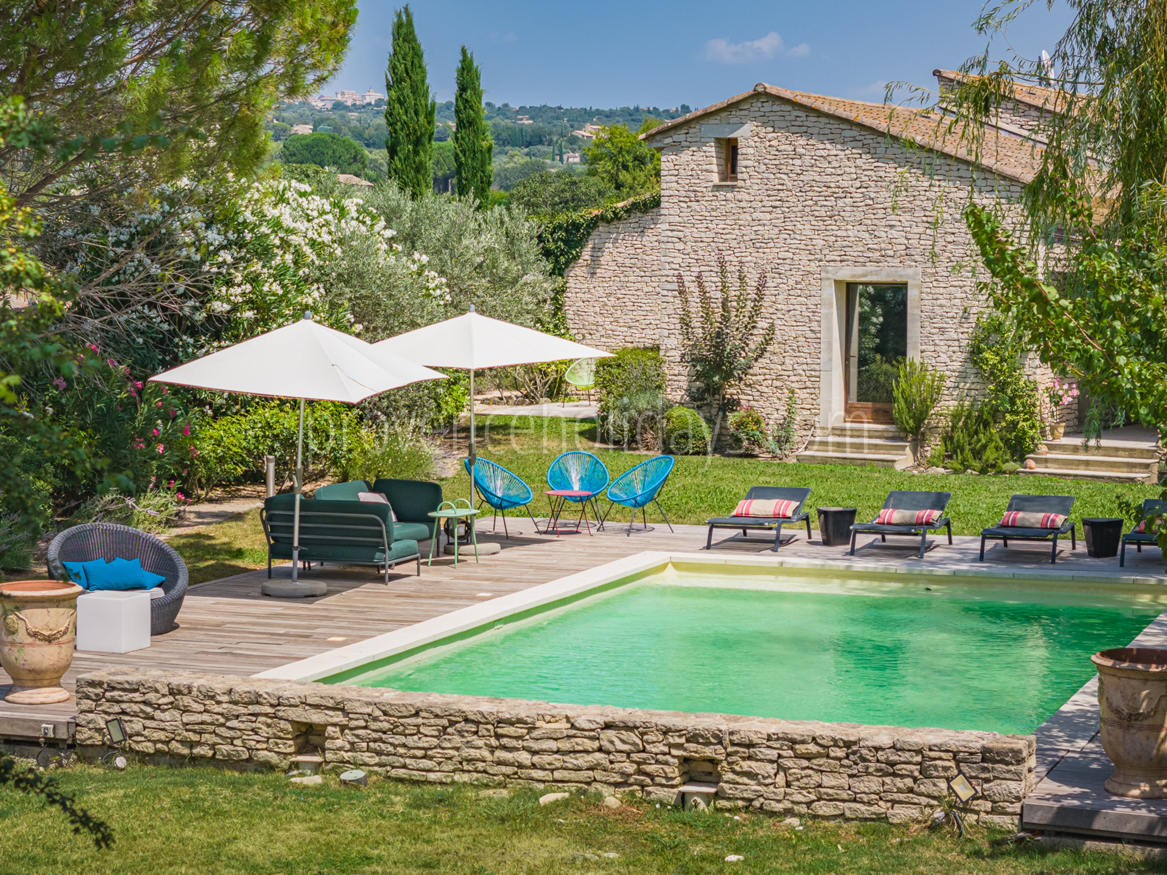 -1 - La Maison du Chemin: Villa: Exterior
