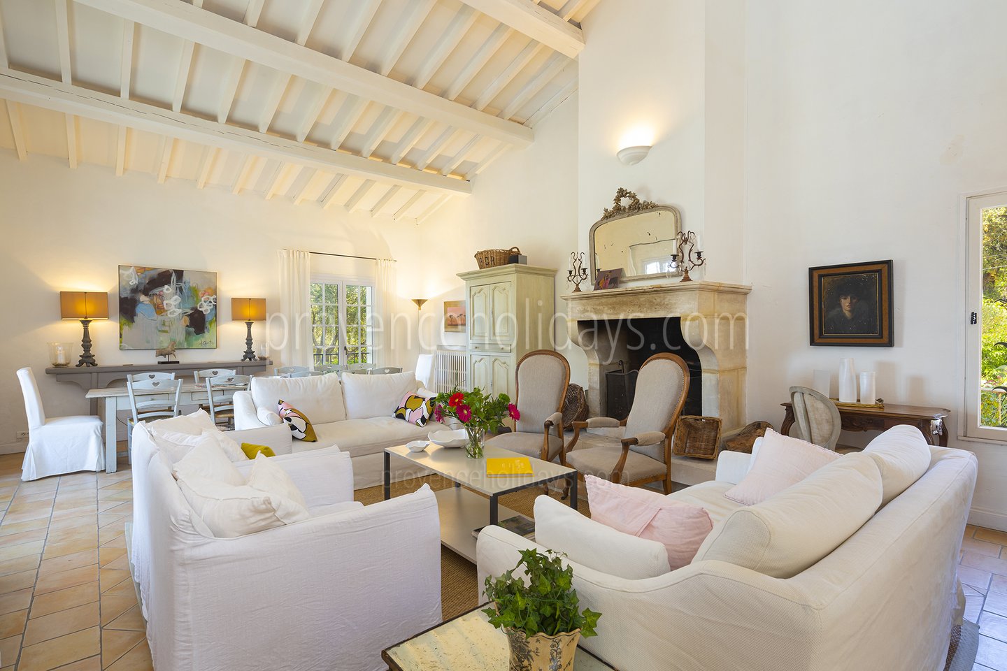 3 - Mas de Gordes: Villa: Interior