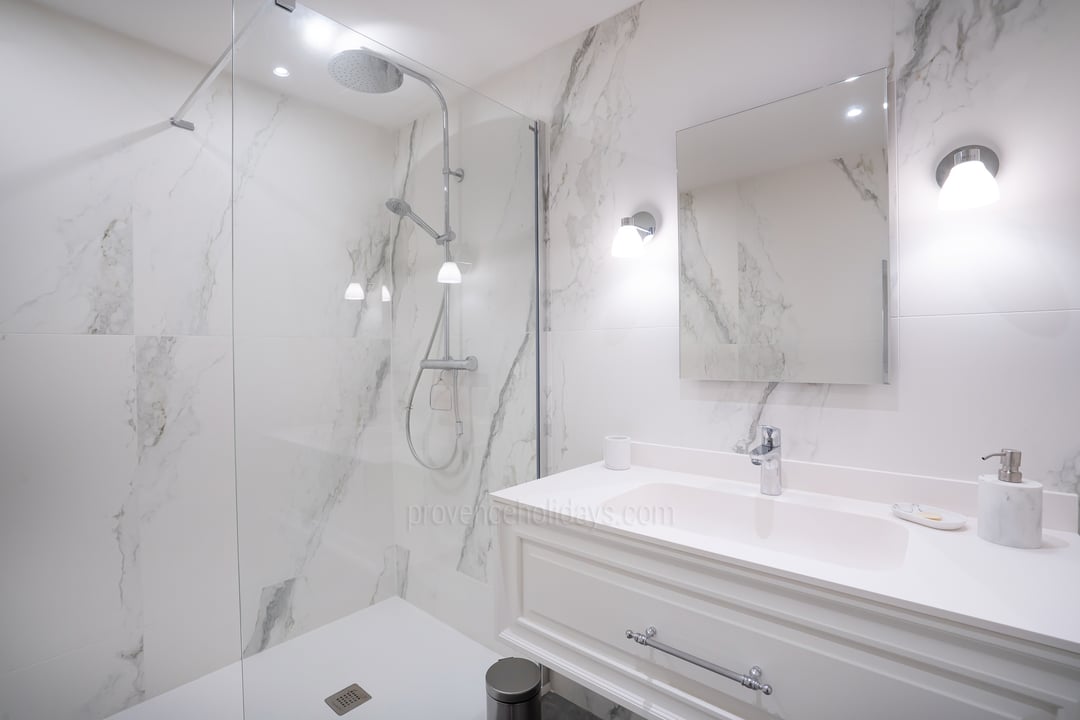 5 - Villa Solaria: Villa: Bathroom