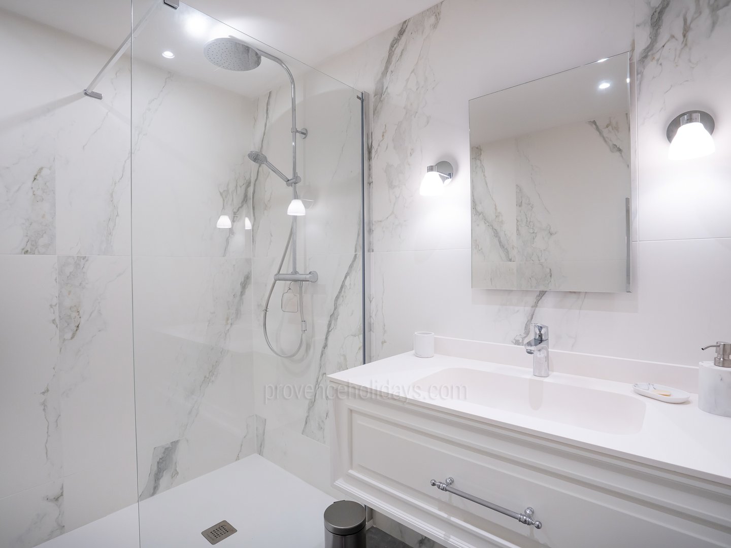5 - Villa Solaria: Villa: Bathroom