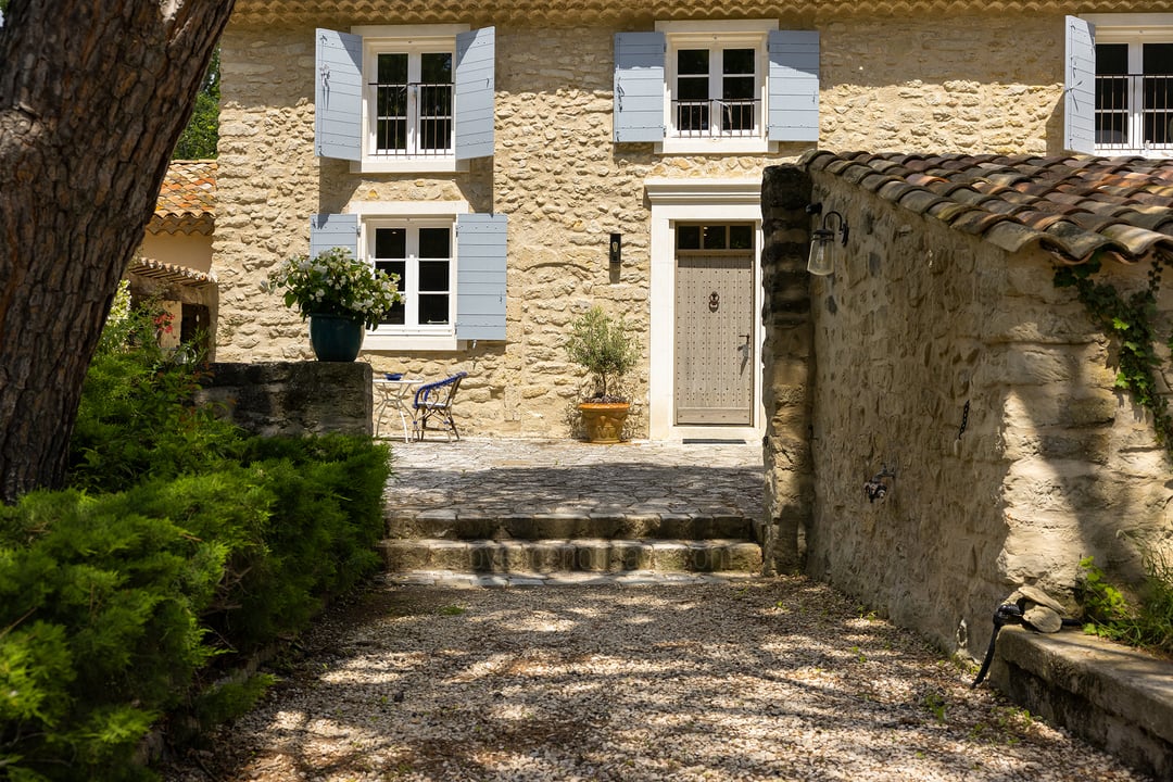 7 - Le Mas d\'Ansouis: Villa: Exterior