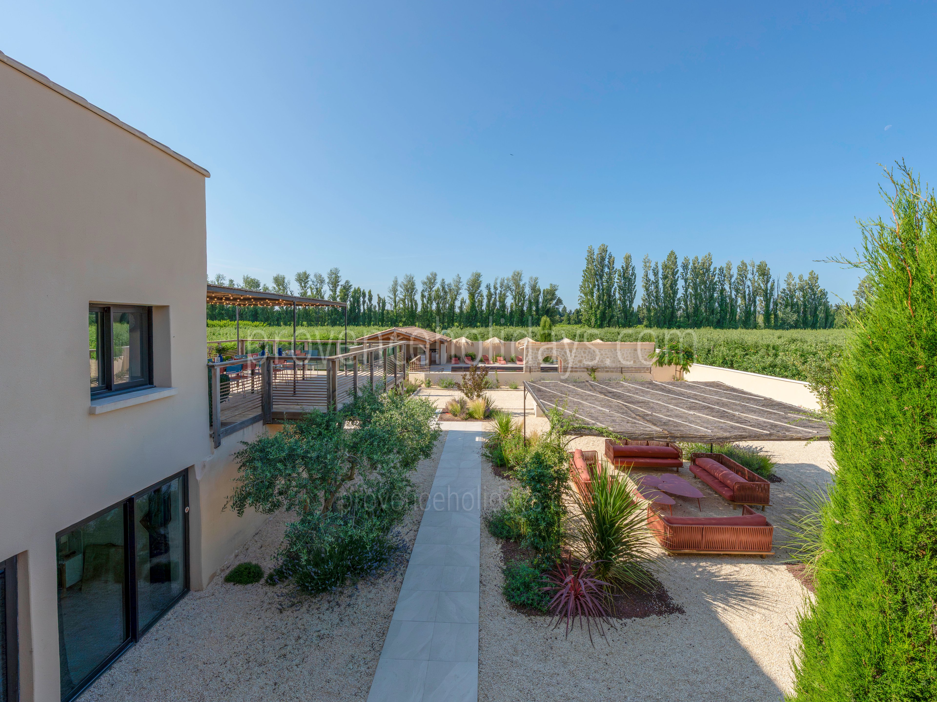 36 - Mas du Repos: Villa: Exterior