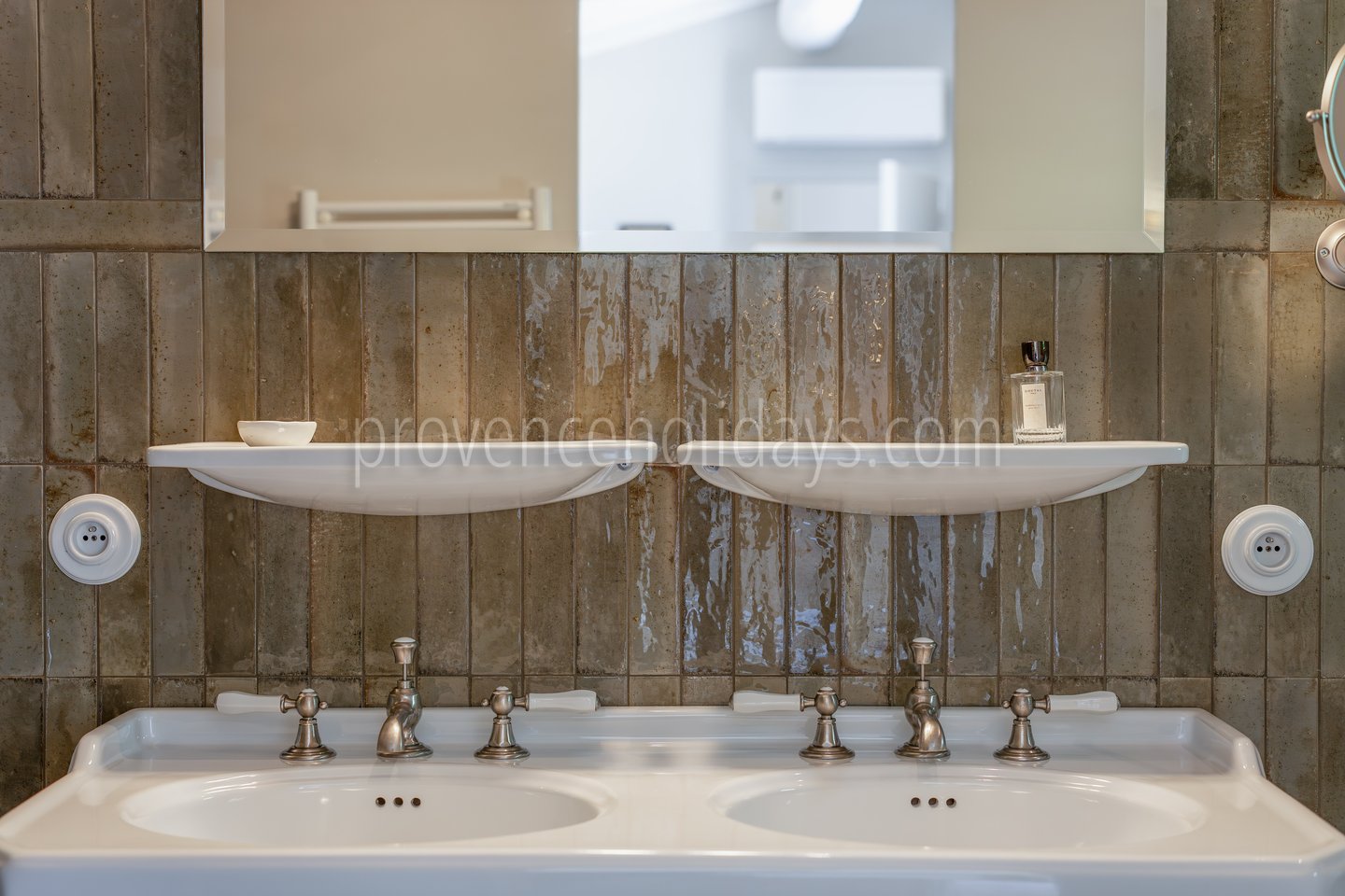 44 - Mas de la Burlande: Villa: Bathroom