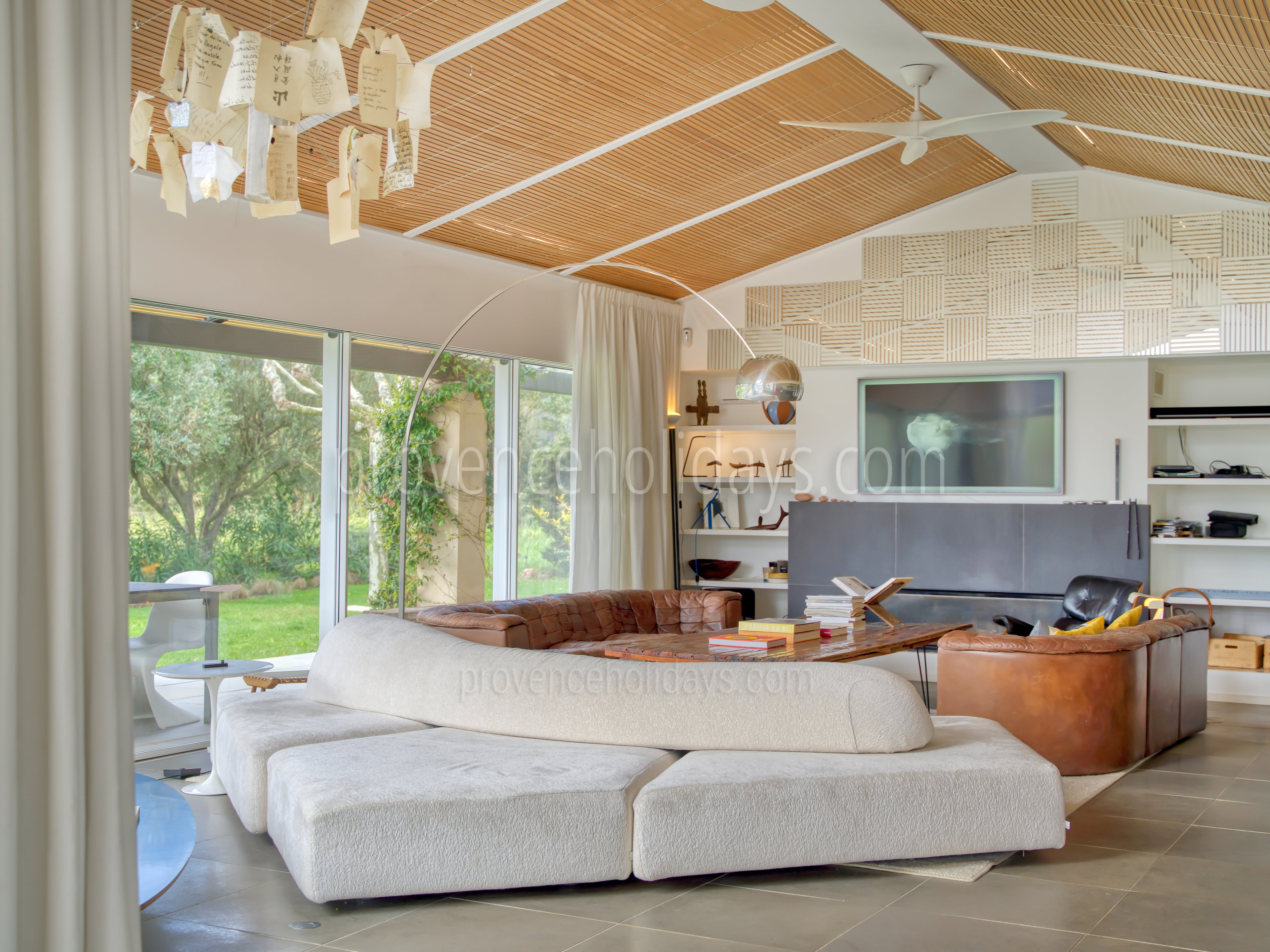 4 - Refuge d\'Azur: Villa: Interior