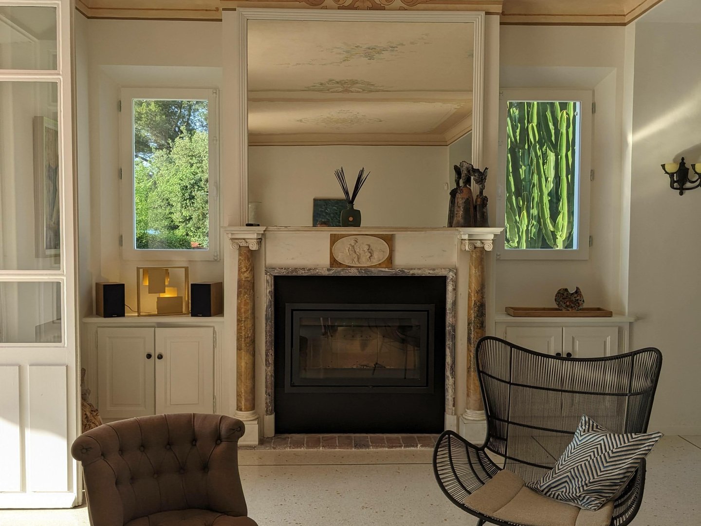 32 - Villa Cap d\'Antibes: Villa: Interior