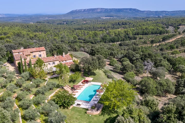 4 - Domaine de la Sainte Victoire: Villa: Exterior