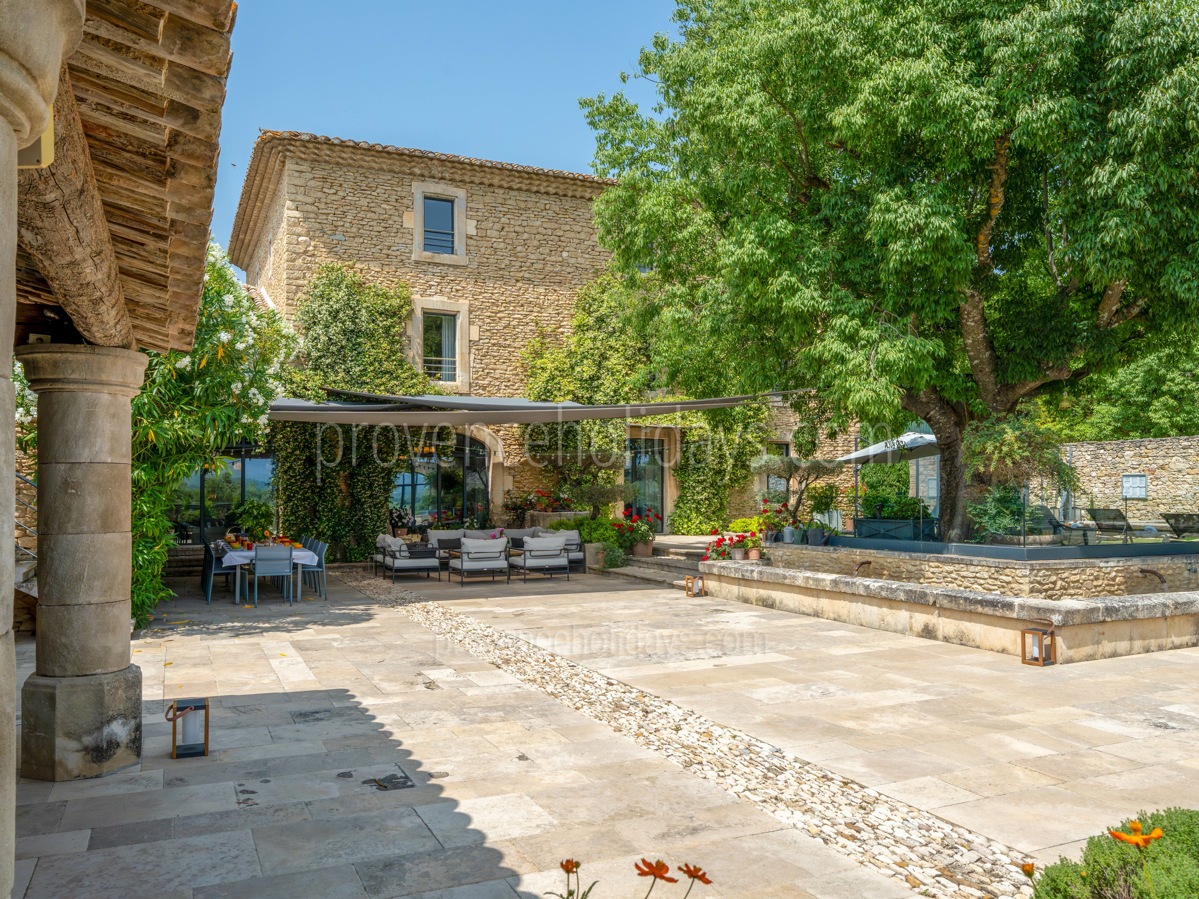 27 - Bastide de la Myrte: Villa: Exterior