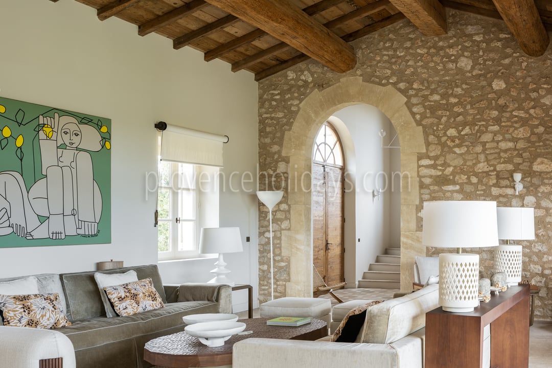 27 - Mas Chabaud: Villa: Interior
