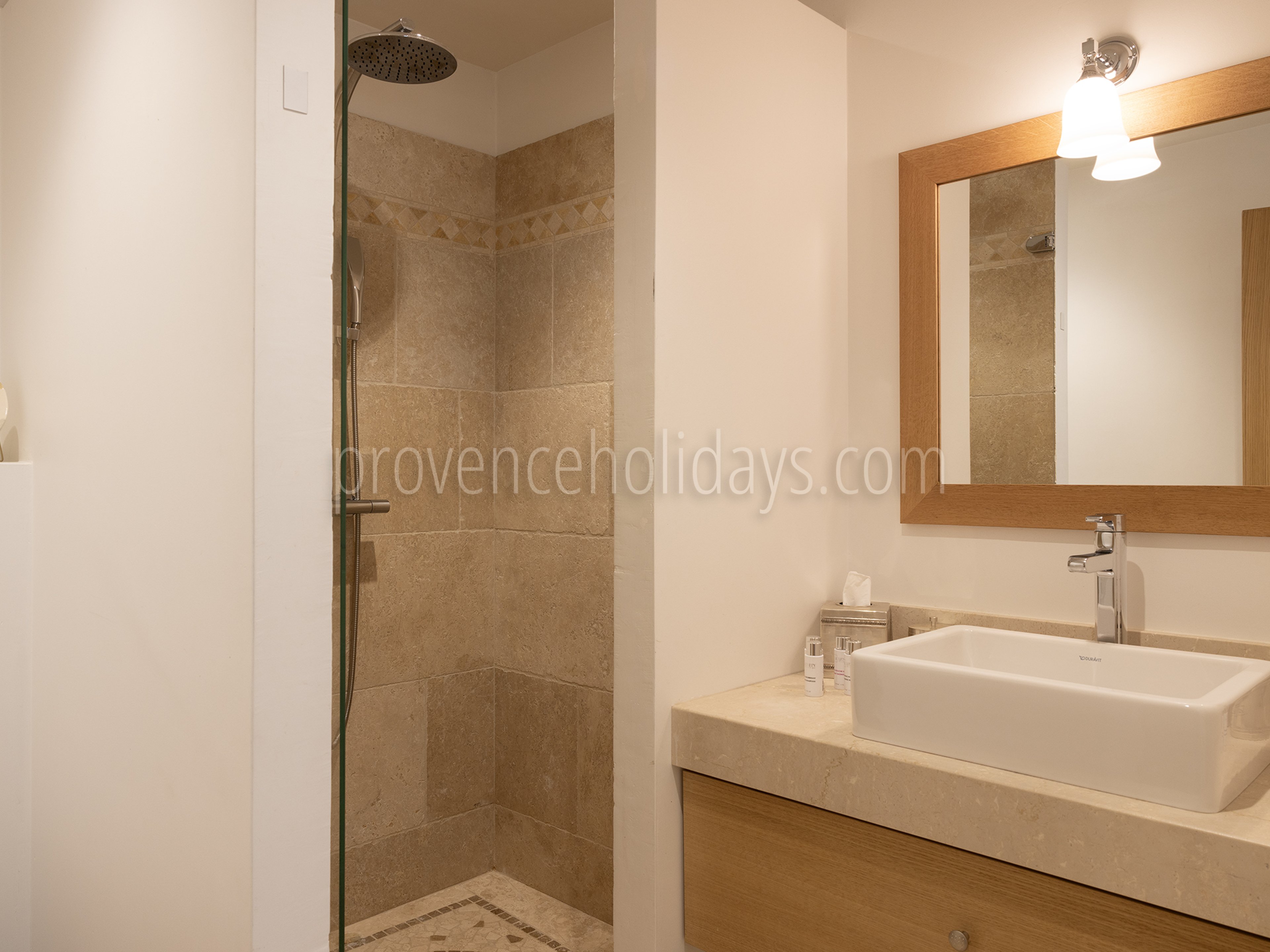 64 - Mas du Carlet: Villa: Bathroom