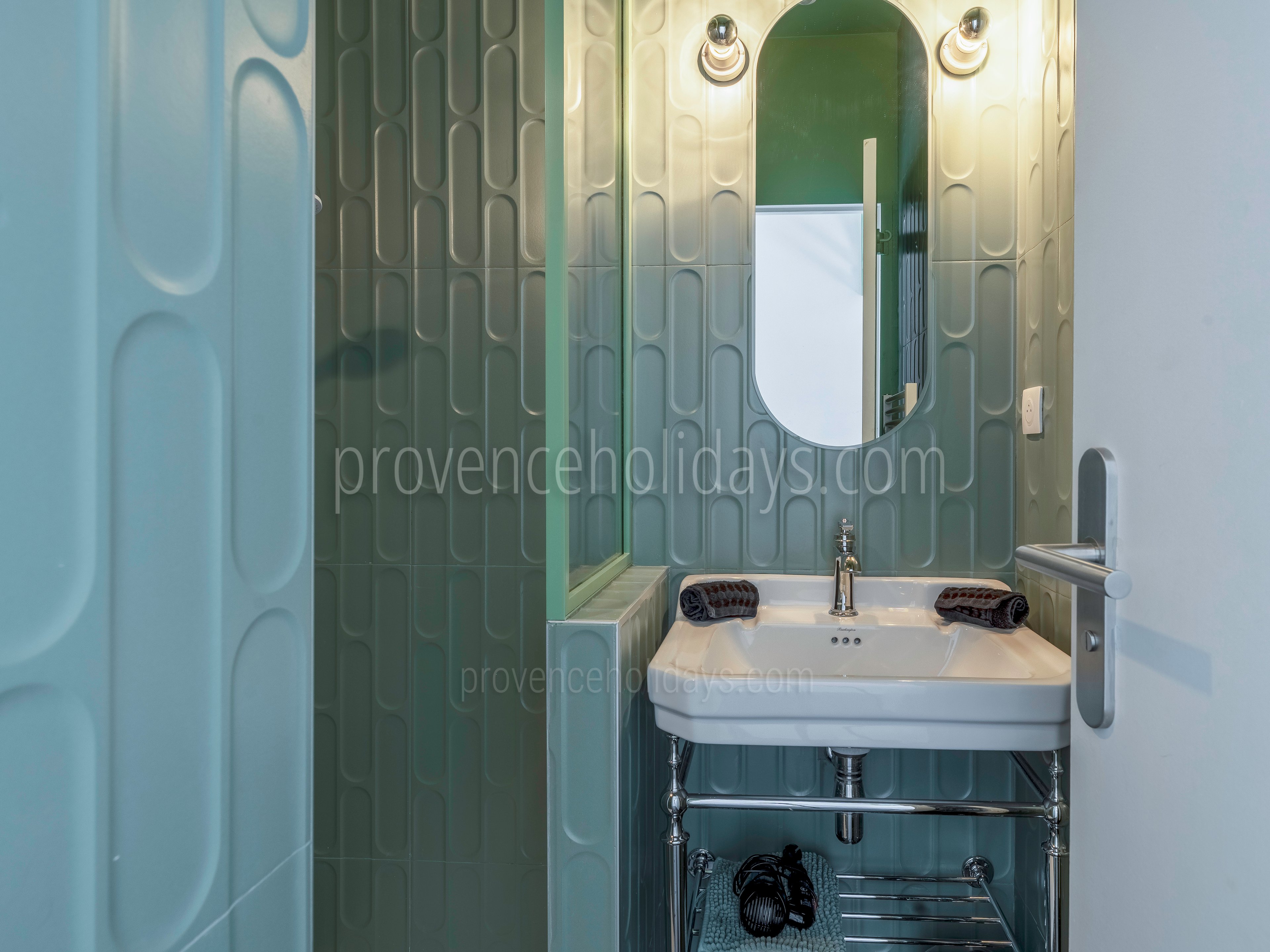 34 - Le Moulin de Gordes: Villa: Bathroom