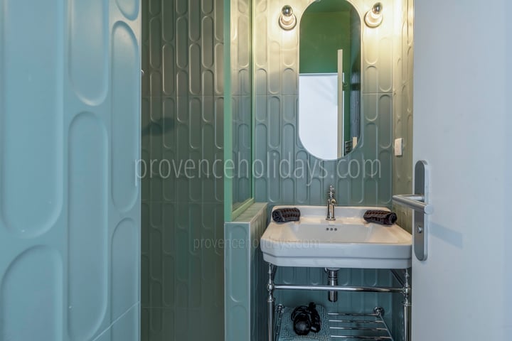 34 - Le Moulin de Gordes: Villa: Bathroom