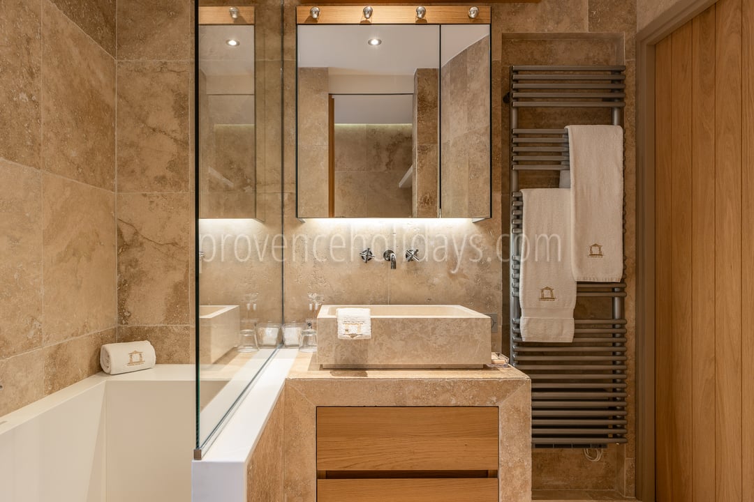 35 - Domaine Three Lakes: Villa: Bathroom