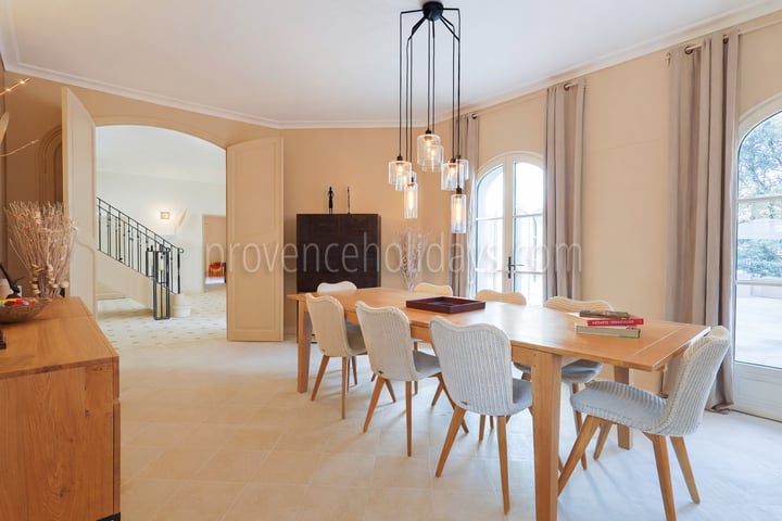 22 - Domaine de la Tour: Villa: Interior