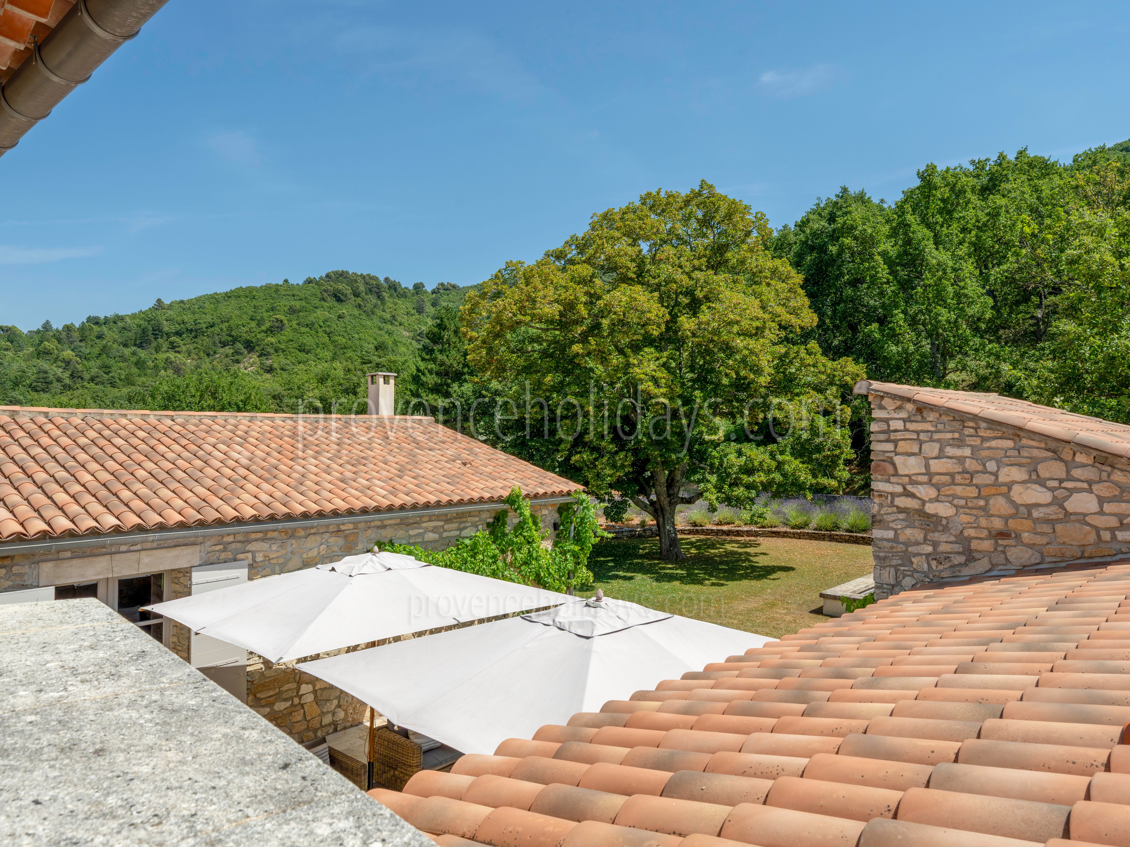 52 - Mas de Saint-Jean: Villa: Exterior