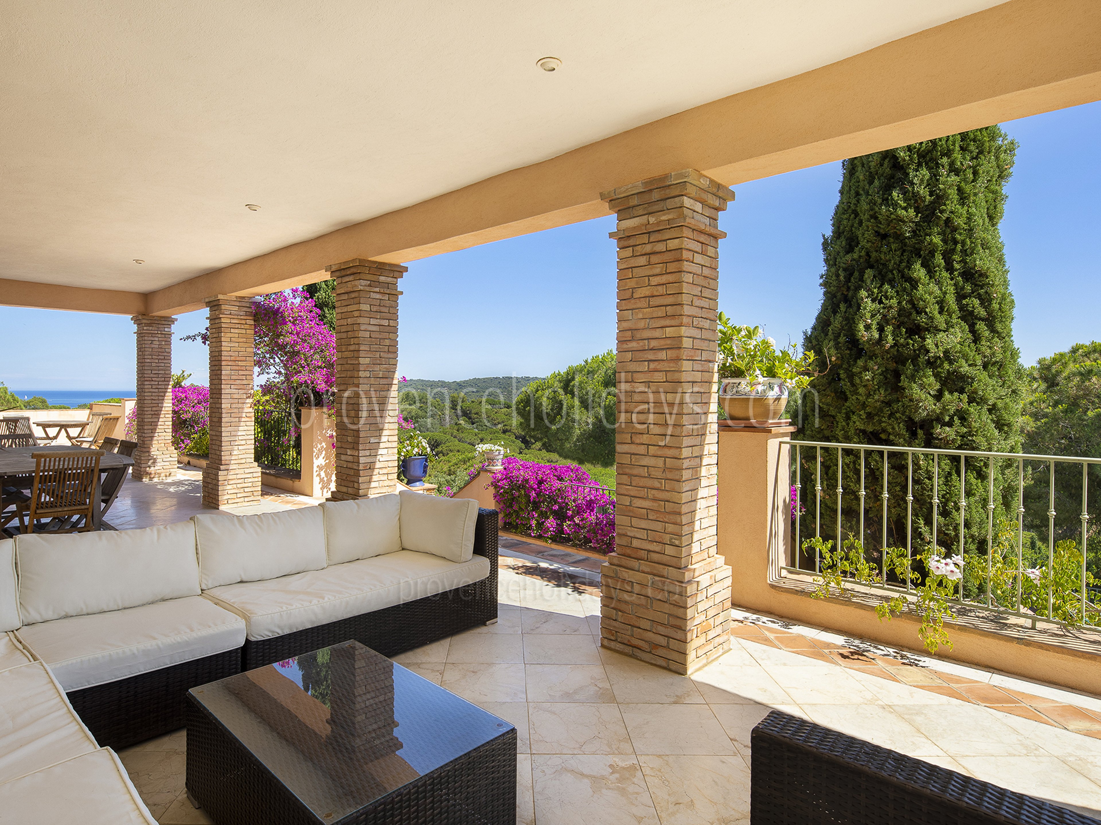 4 - Villa Oumeda: Villa: Exterior
