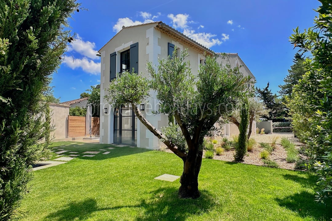 Vollständig renovierte Villa mit privatem Pool in Eygalières