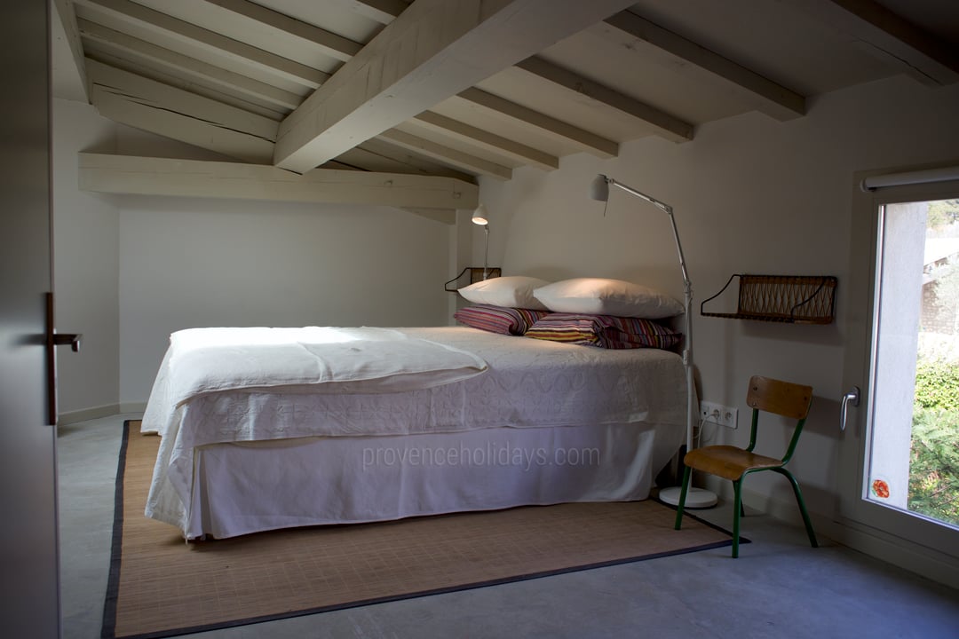 24 - Maison Aubert: Villa: Bedroom