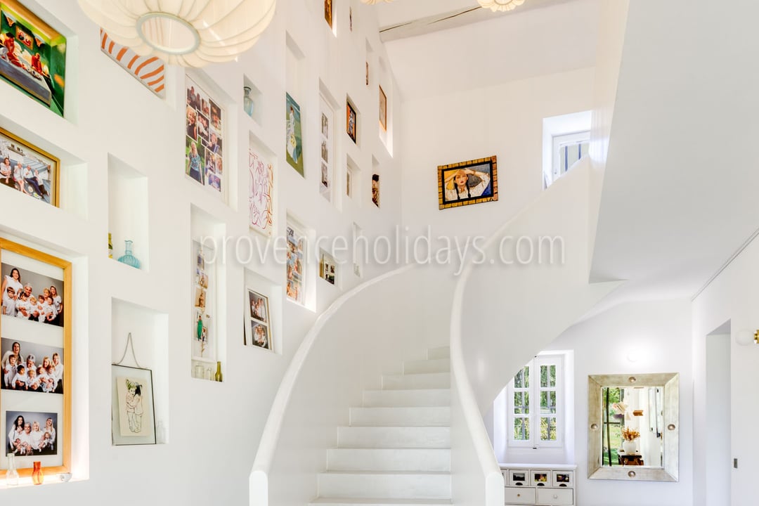 11 - Mas Province: Villa: Interior