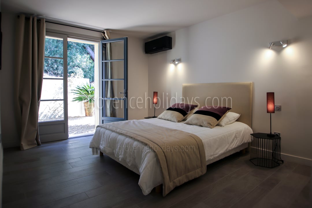 45 - Villa Côté Est: Villa: Bedroom