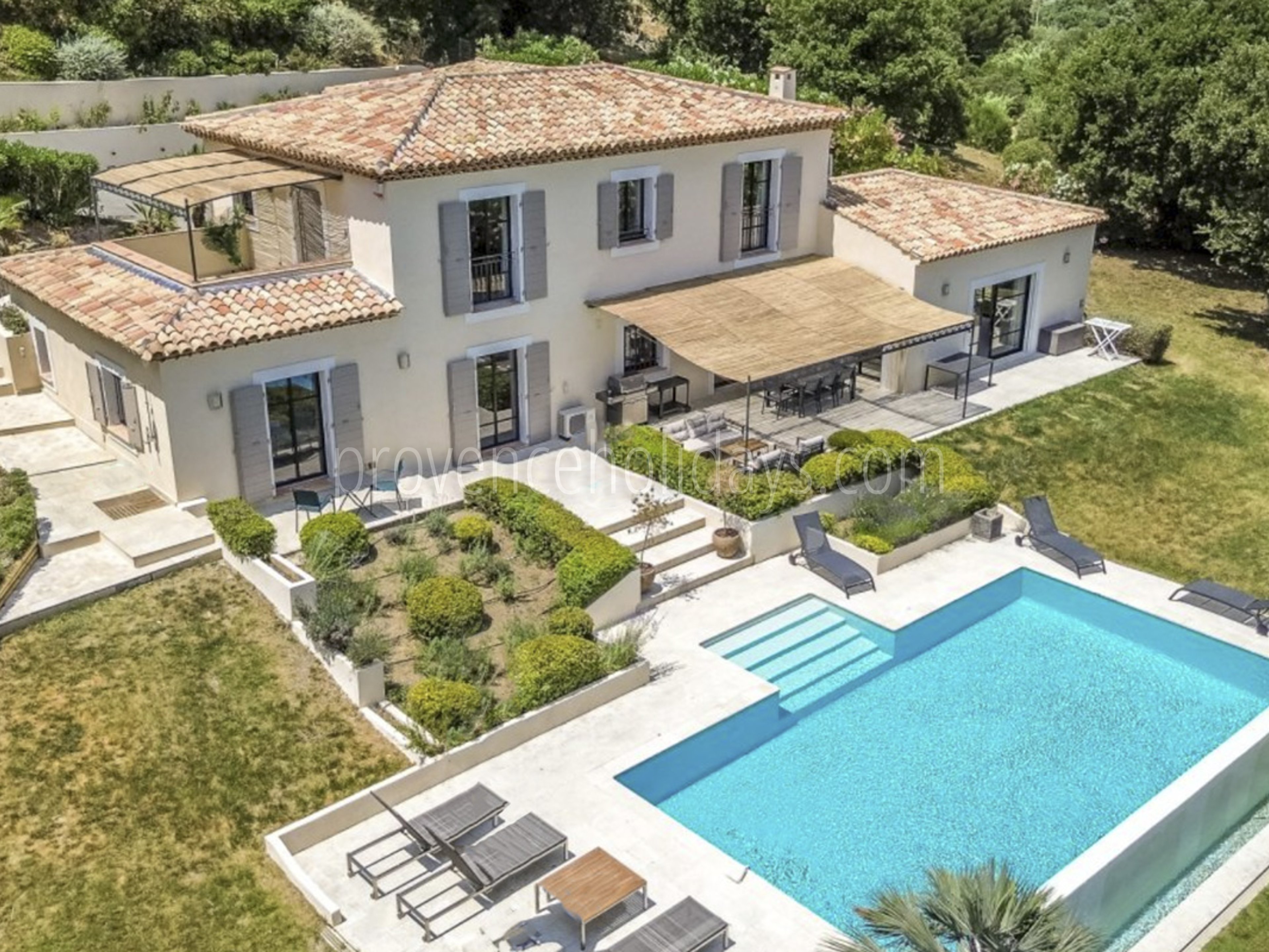 -1 - Villa Belval: Villa: Exterior