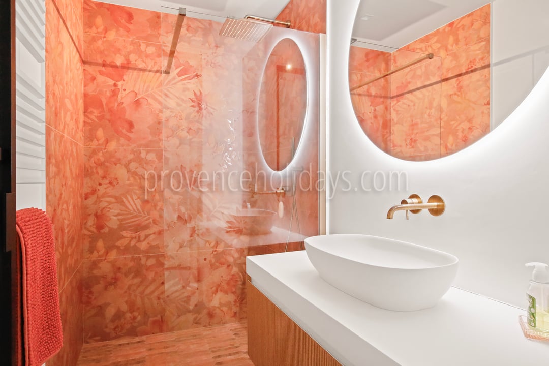 24 - Villa Valentine: Villa: Bathroom