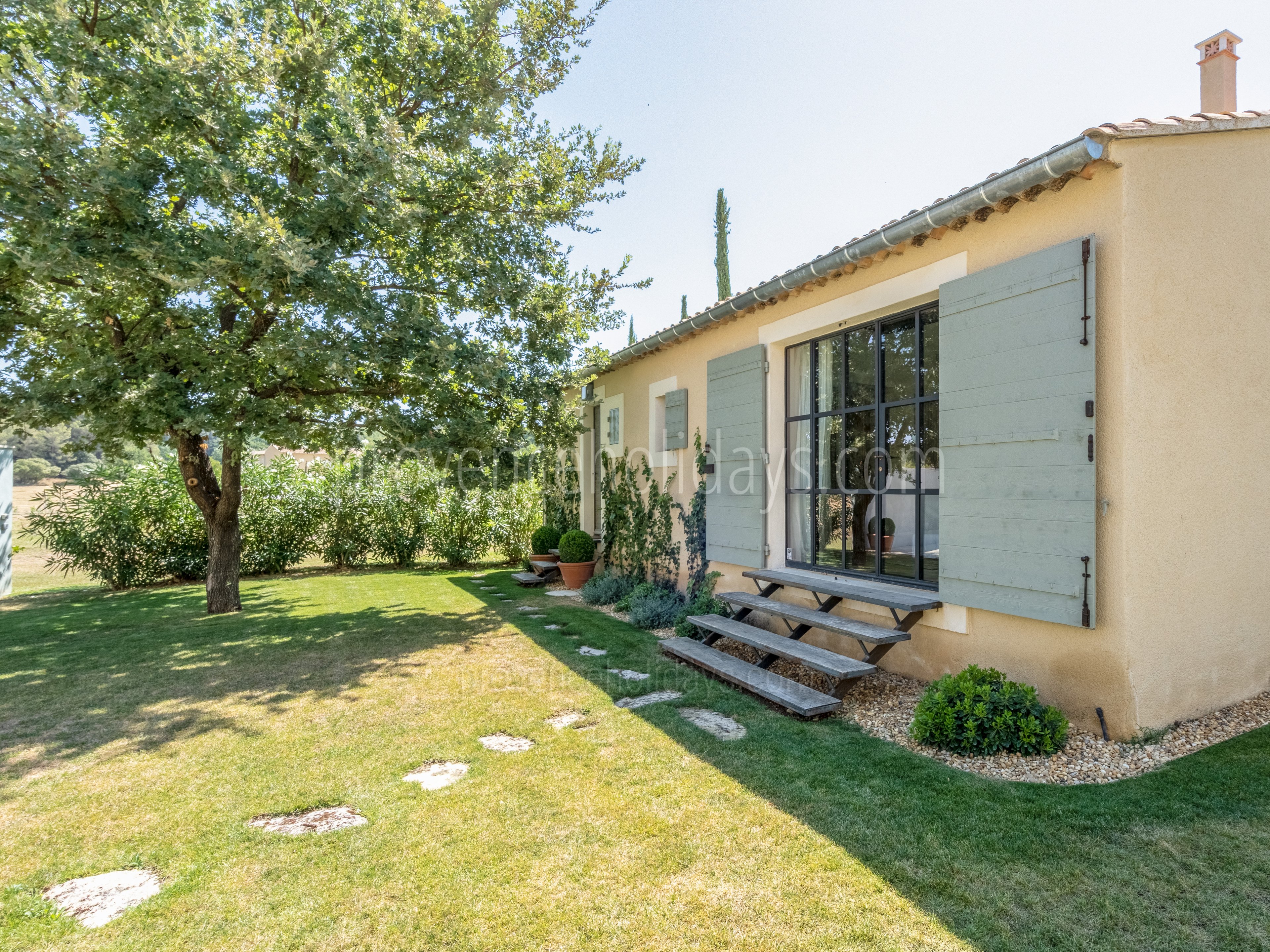 22 - Mas des Vignobles: Villa: Exterior