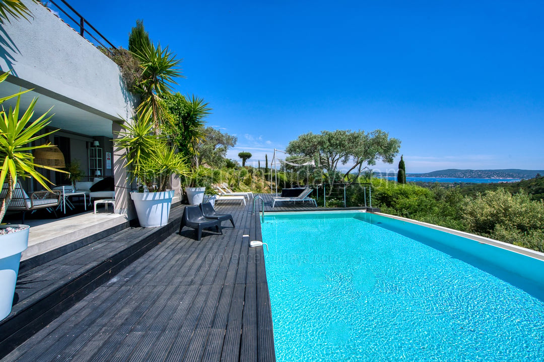 8 - Mistral Serene: Villa: Pool