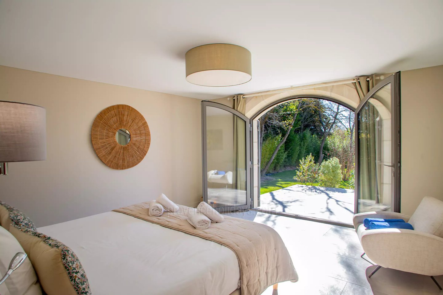 28 - Le Mas des Bories: Villa: Bedroom