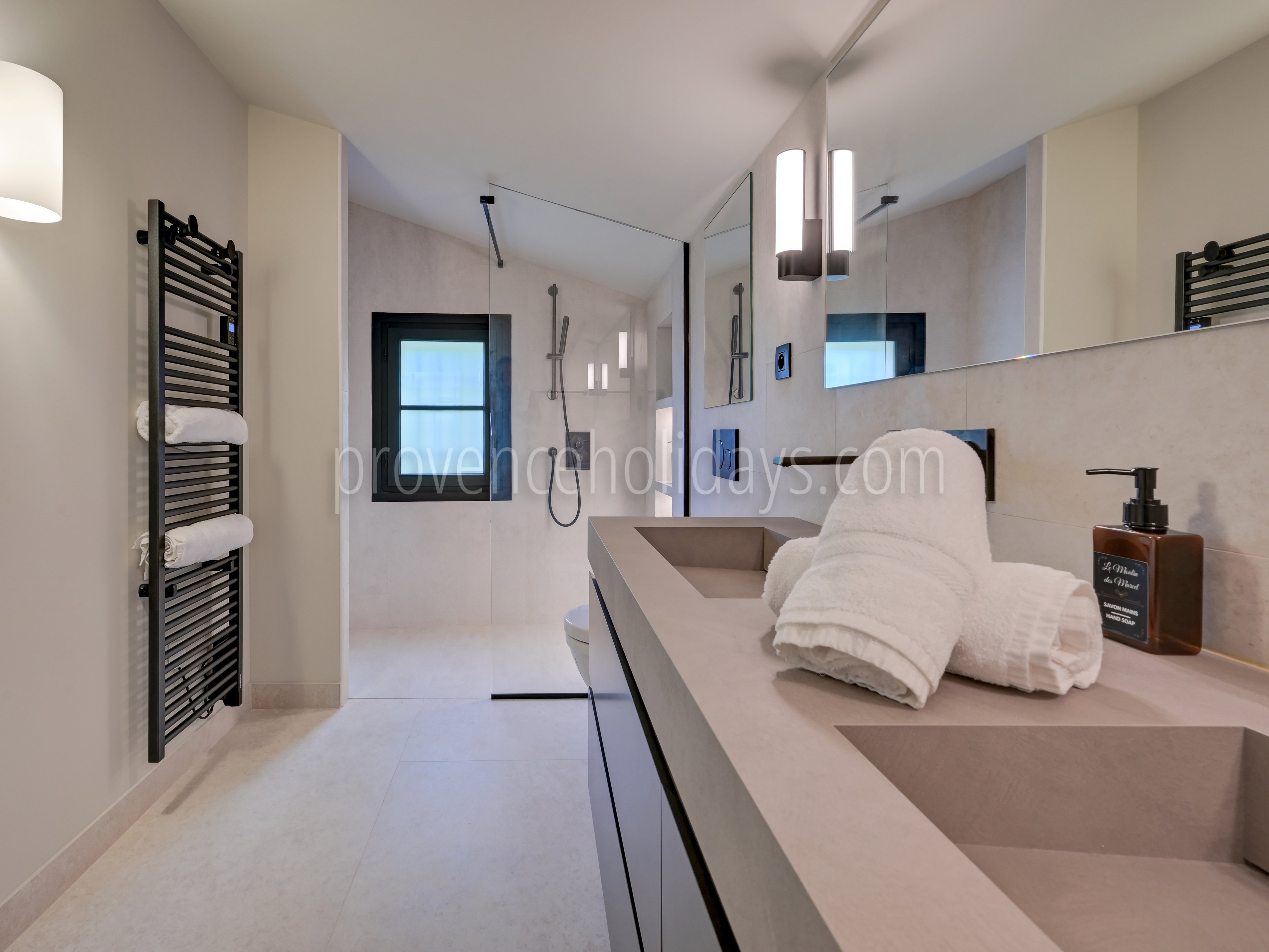 44 - Le Moulin: Villa: Bathroom