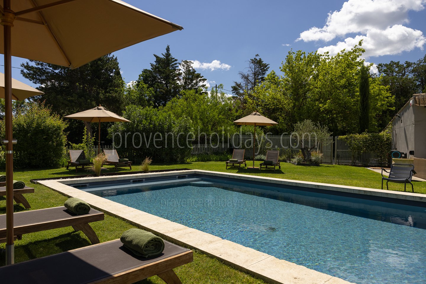 7 - Maison Eyragues: Villa: Pool