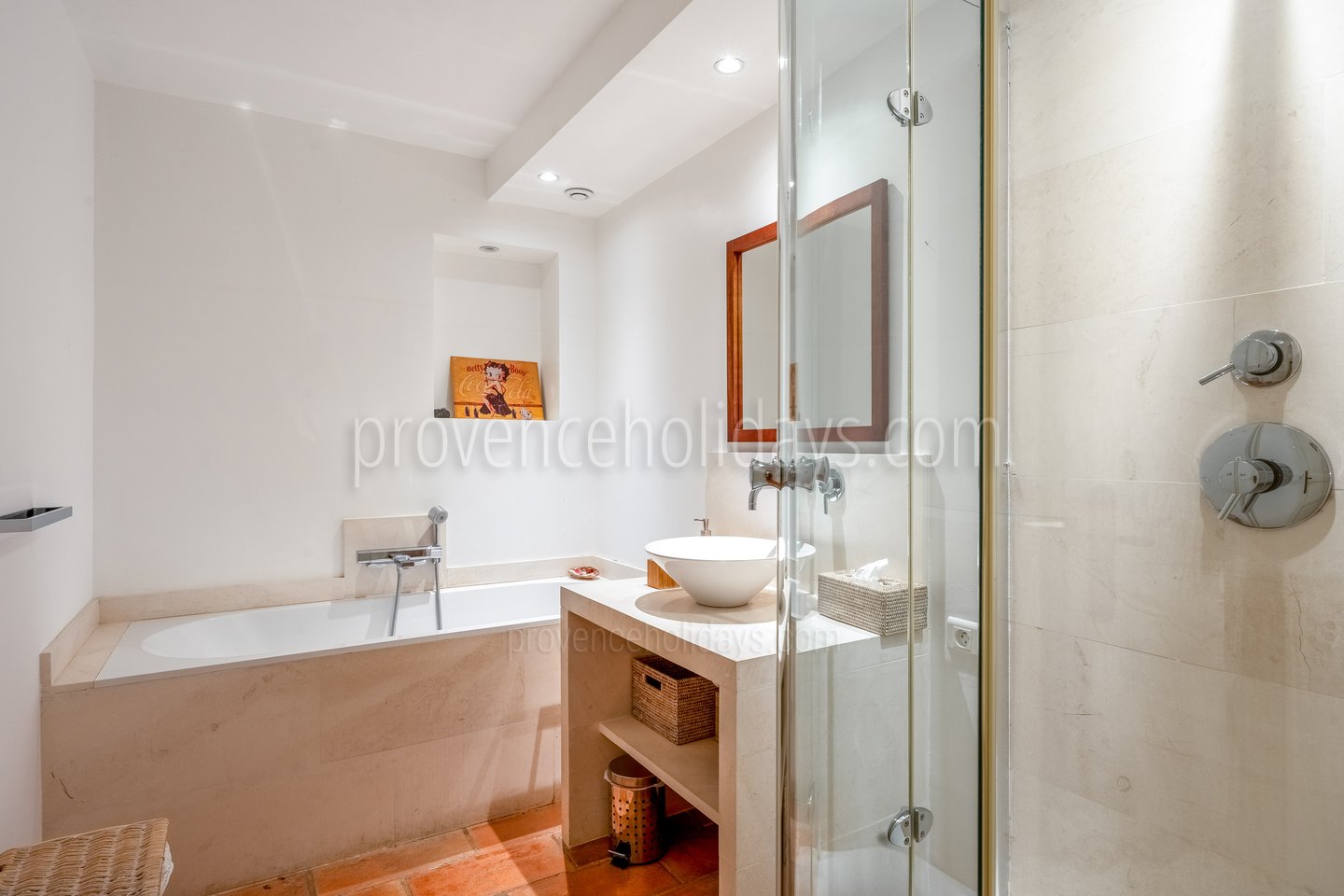 20 - Mas Esdanitof: Villa: Bathroom
