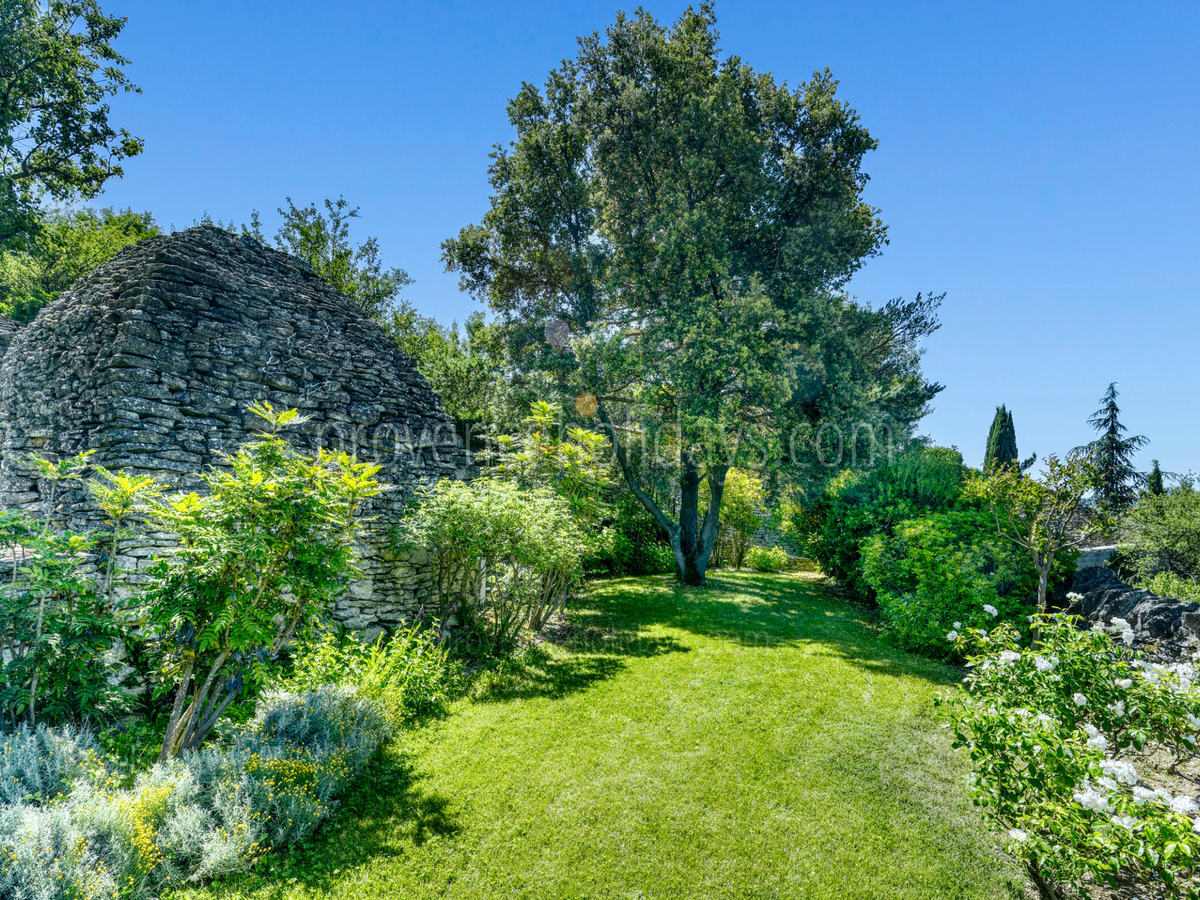 3 - Les Terrasses de Gordes: Villa: Exterior