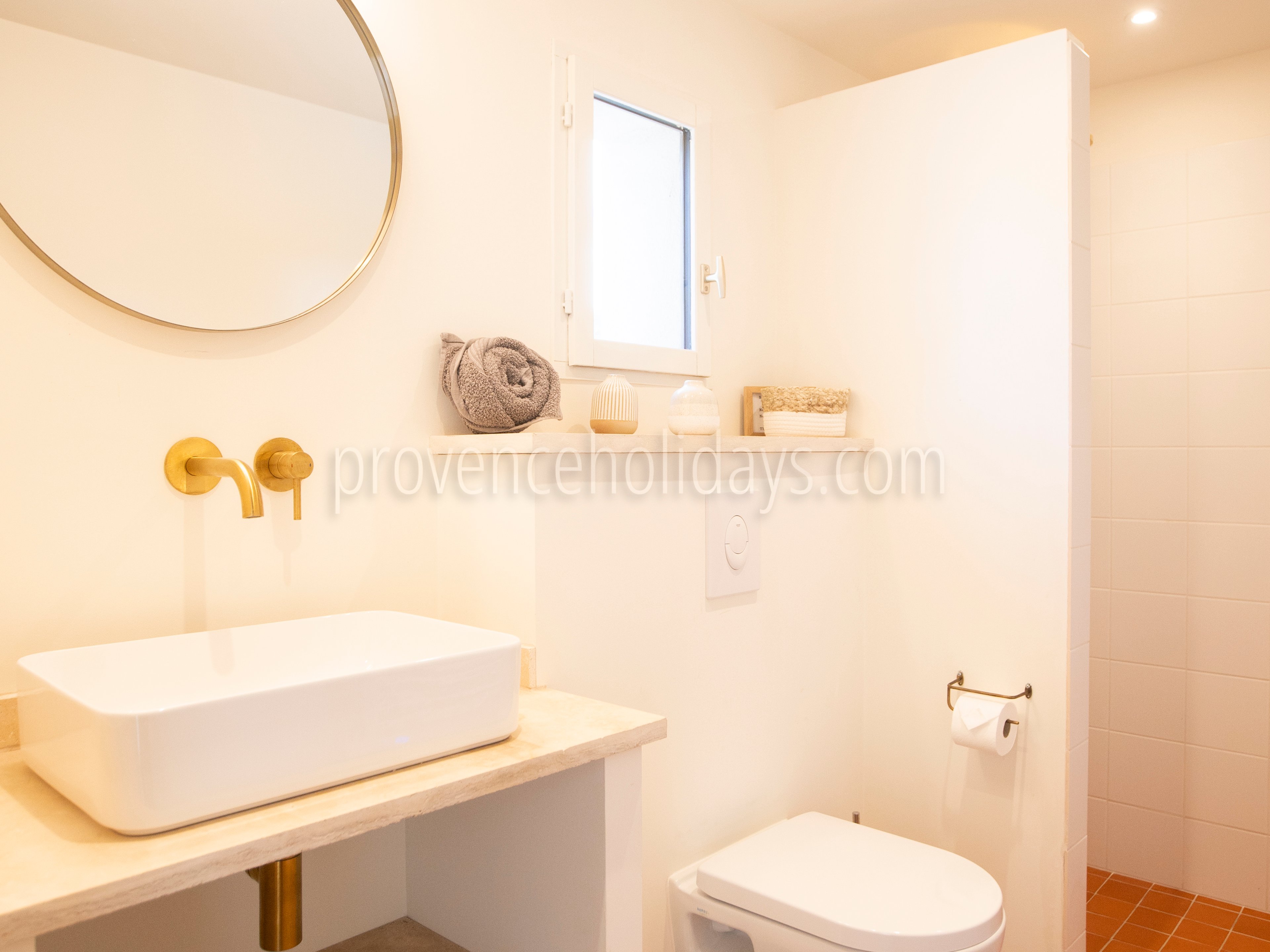 12 - Villa Secrète : Villa: Bathroom