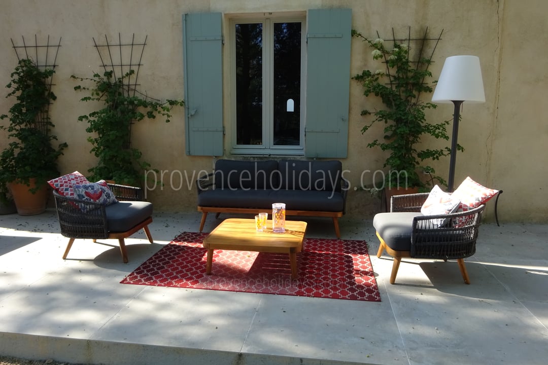 10 - Mas Art et Soleil: Villa: Exterior