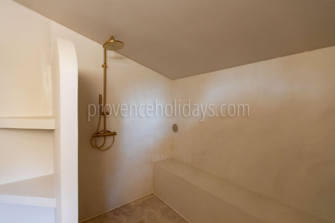 19 - Villa Adeline: Villa: Bathroom