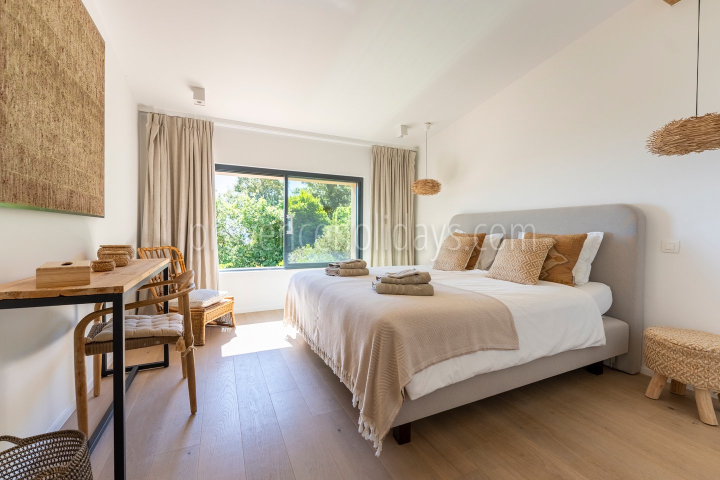 5 - Villa Lucia: Villa: Bedroom