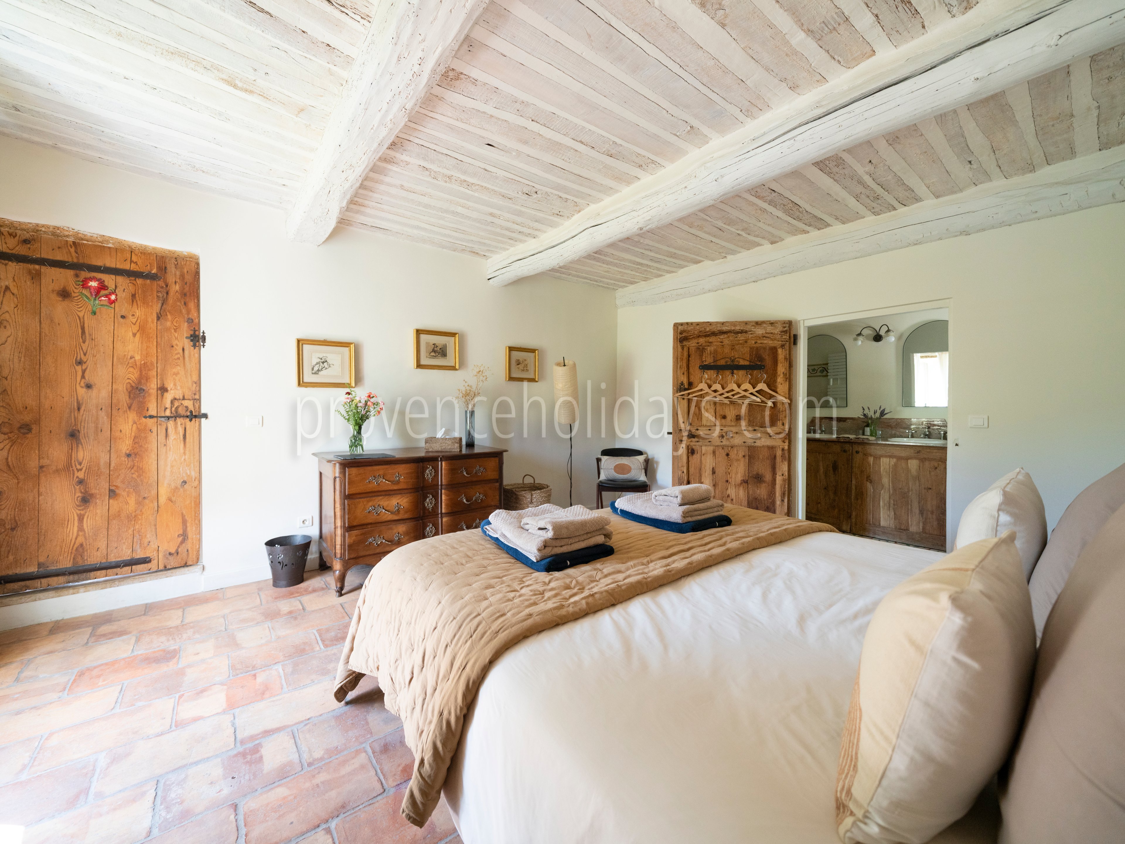 80 - La Bastide Neuve: Villa: Bedroom