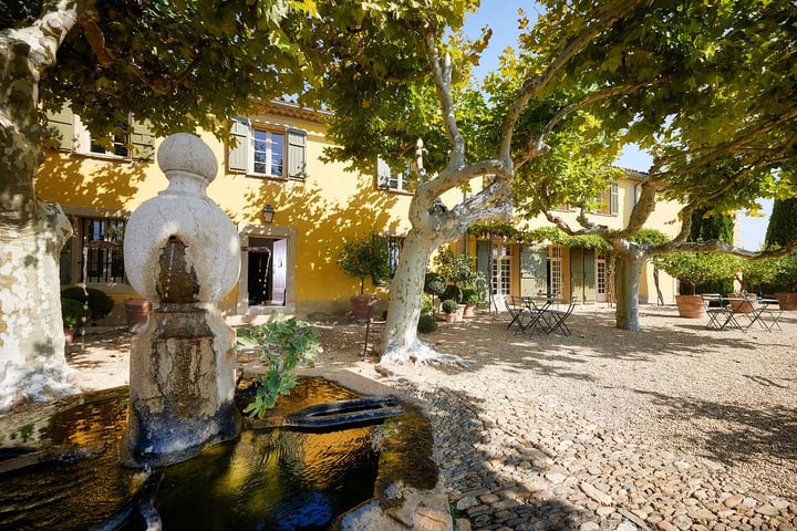 Tourism in Cap Bénat