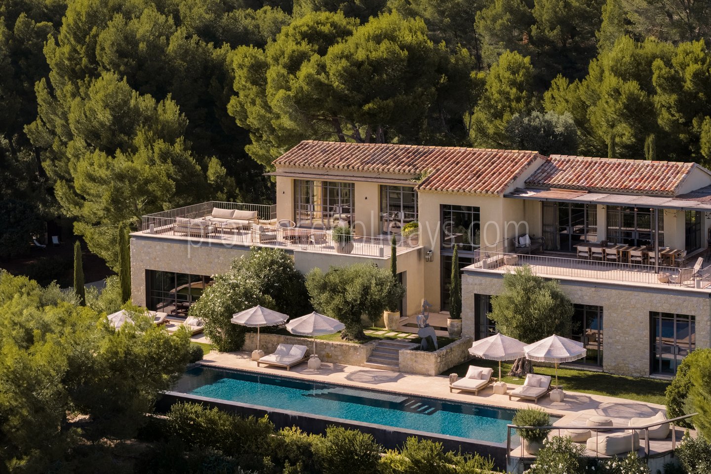 2 - Villa Paradis: Villa: Exterior