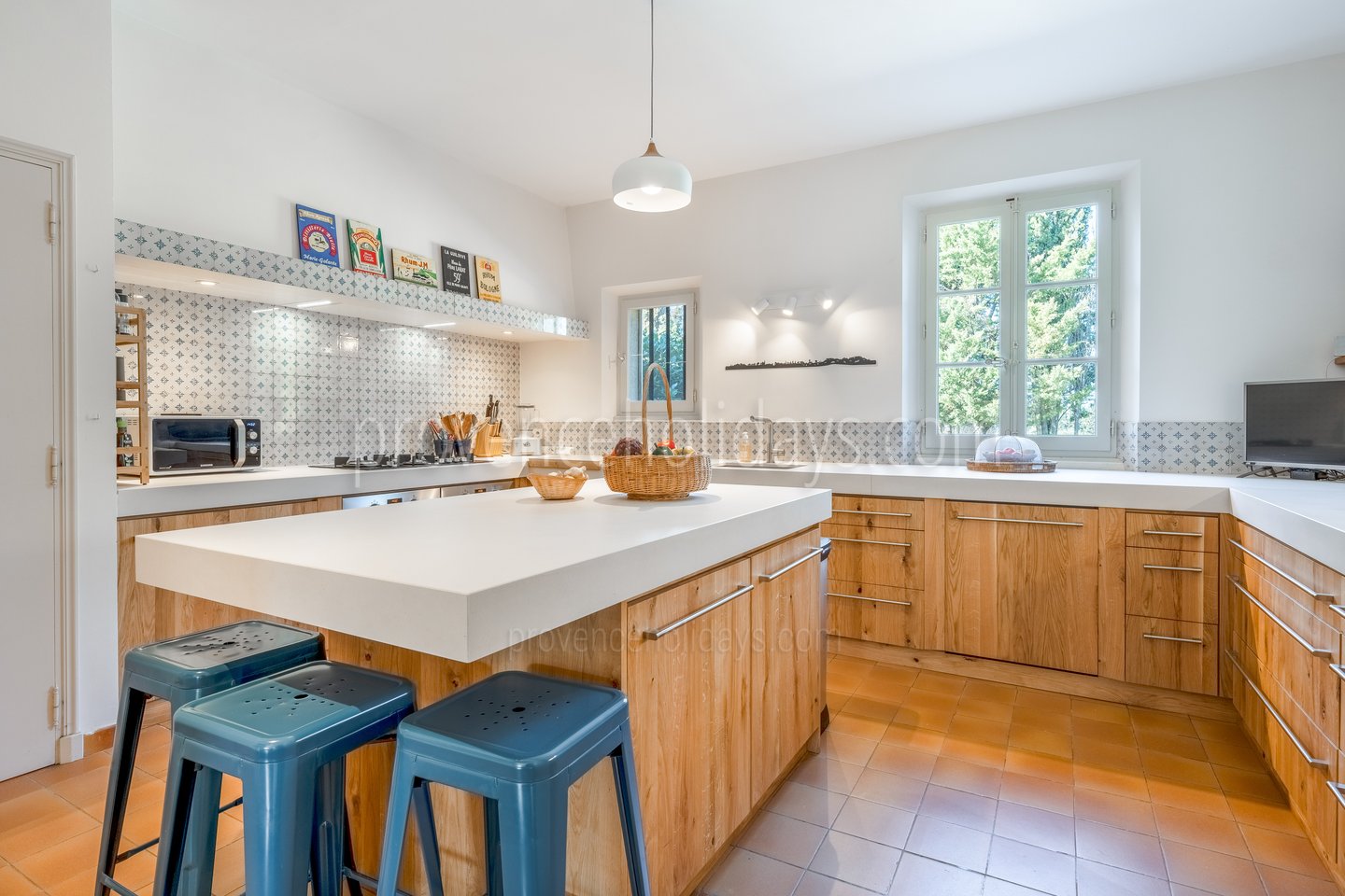 30 - Mas des Trois Cyprès: Villa: Interior