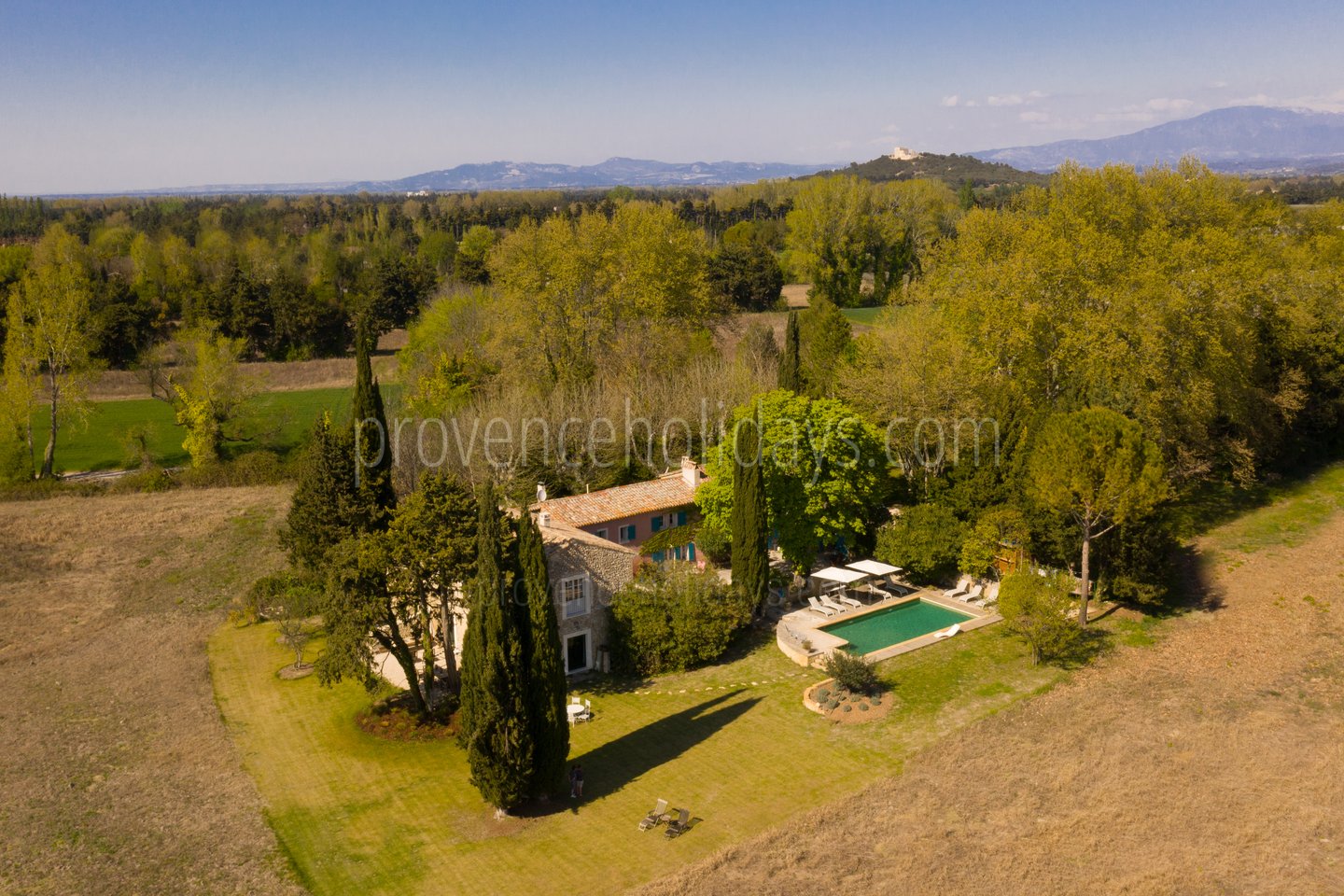 67 - Mas du Vaucluse: Villa: Exterior