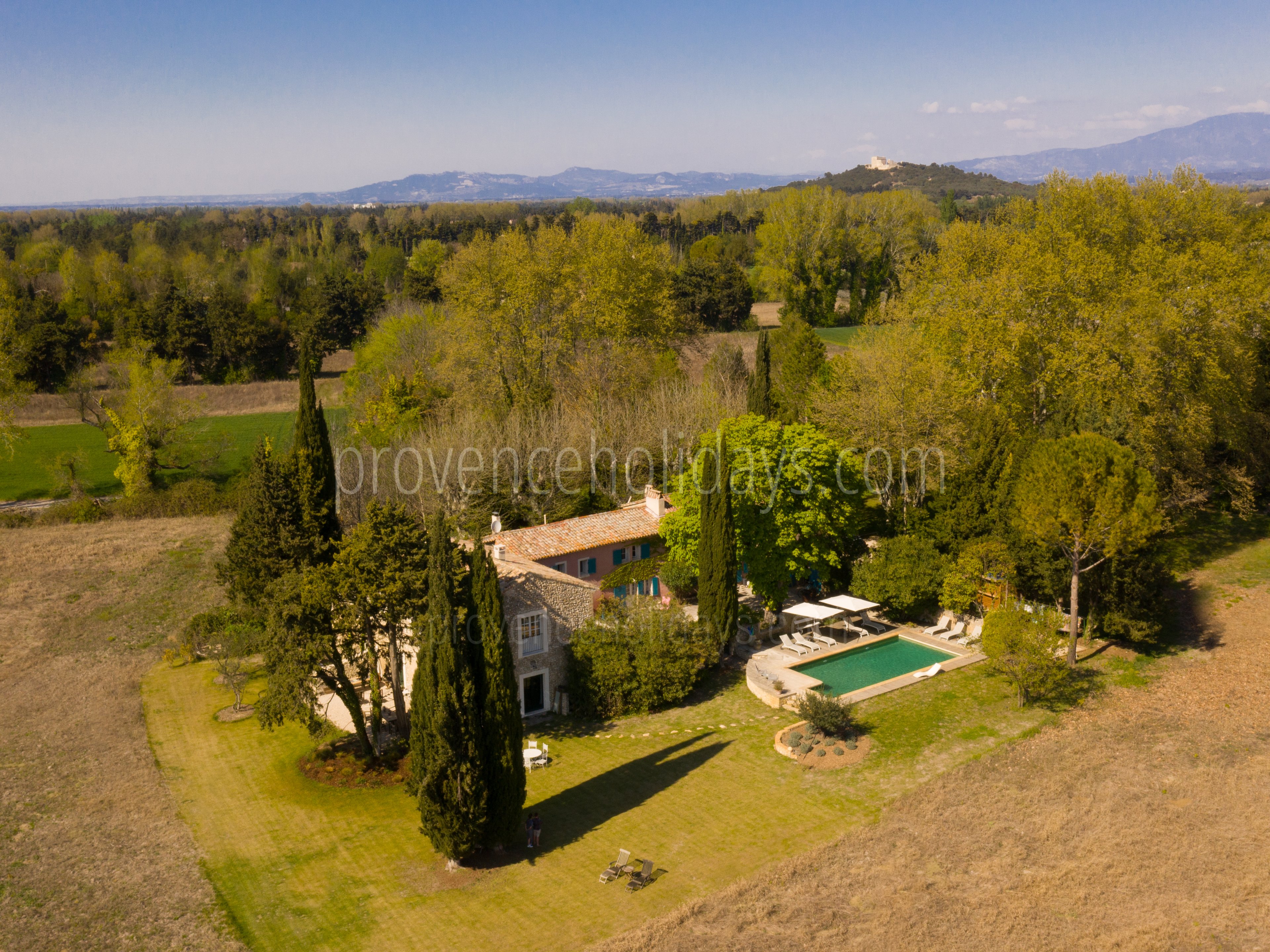 67 - Mas du Vaucluse: Villa: Exterior