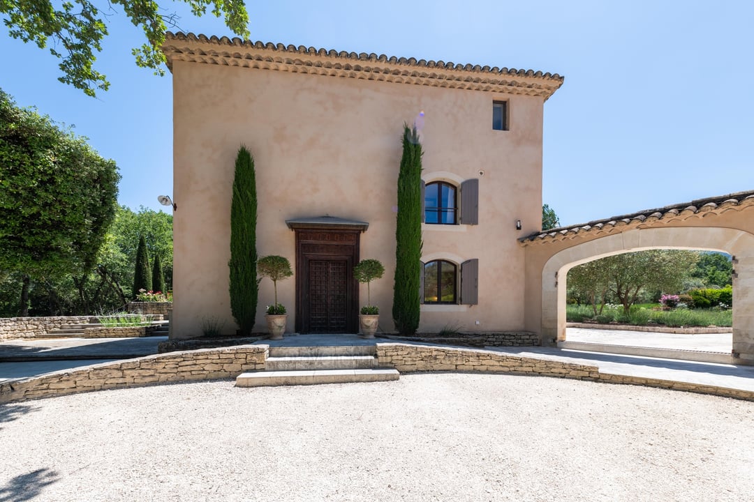 14 - Bastide Gergouven: Villa: Exterior