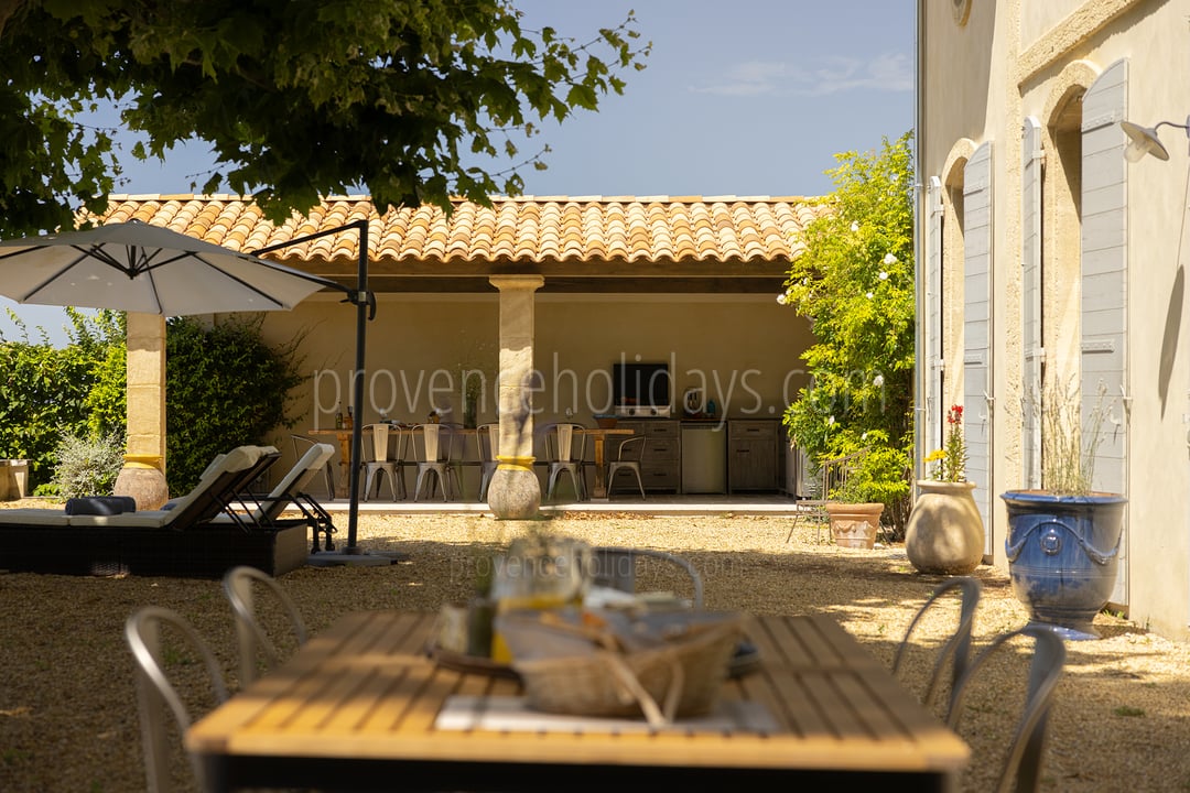 52 - Bastide de la Combe: Villa: Exterior