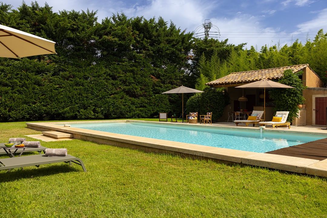 38 - Le Mas d\'Orgon: Villa: Pool