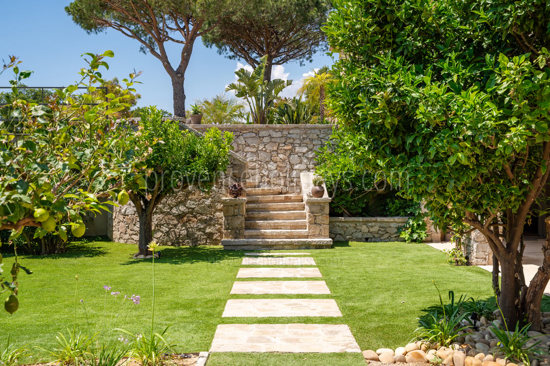 28 - Résidence Celestine: Villa: Exterior