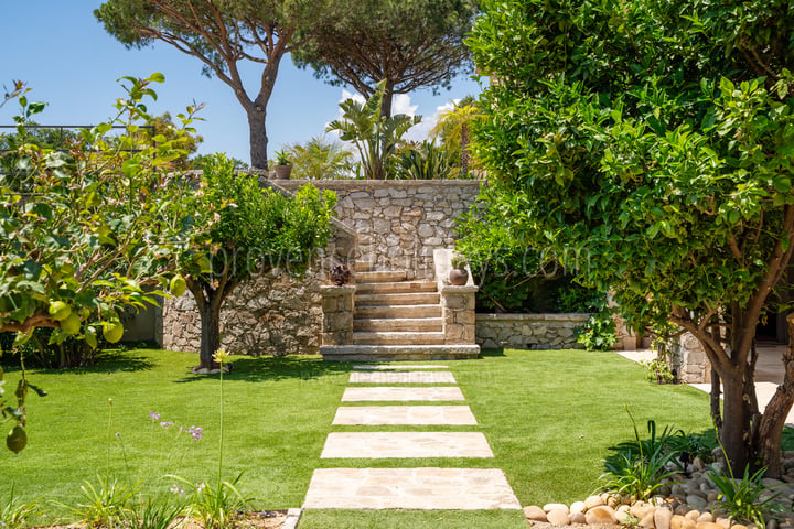 28 - Résidence Celestine: Villa: Exterior